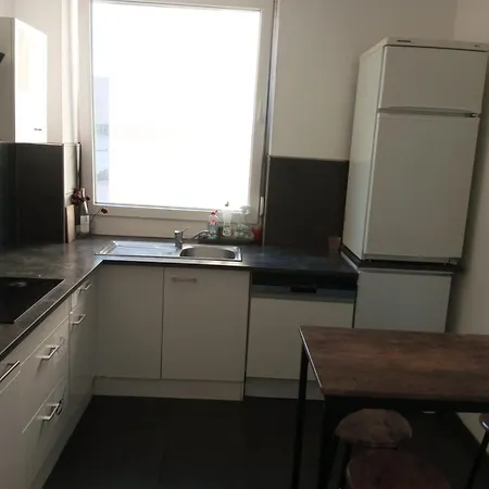 Modernes Maya Zimmer In Heilbronn Nahe Zentrum Mit Gemeinschaftskueche Exterior photo